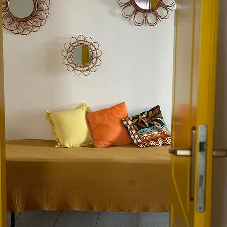 Casa Violetta לוצוראי